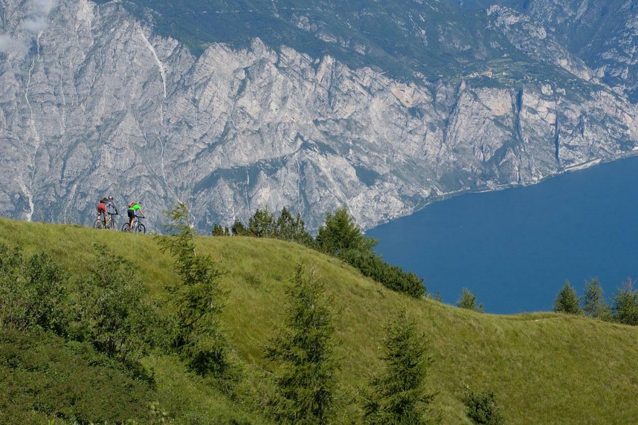B&B Sarca Valley Dro Kültér fotó